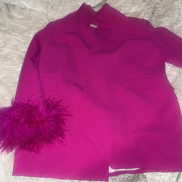 Vibrant Pink Blazer with Feather Cuffs - Picture 5 of 5